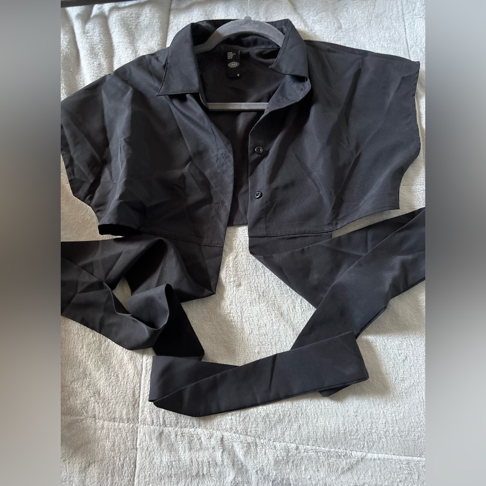 Button down crop polo top - black beans Cider size Small - Never Worn